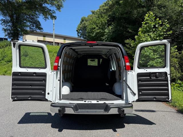 Photo of 2024 Summit White GMC Savana 2500