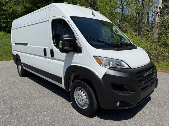 Photo of 2025 Bright White Clearcoat RAM ProMaster 2500