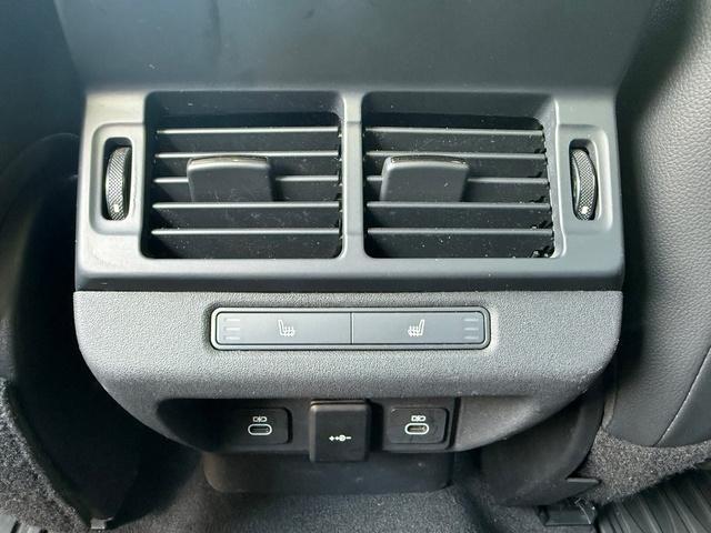 Photo of 2024 Santorini Black Land Rover Range Rover Evoque