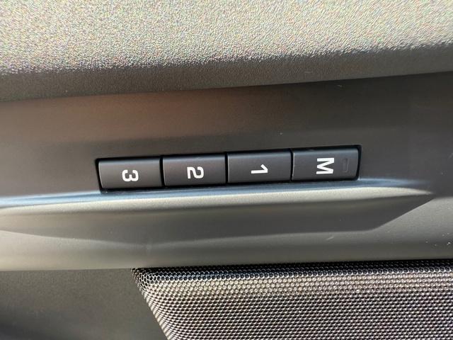 Photo of 2024 Santorini Black Land Rover Range Rover Evoque