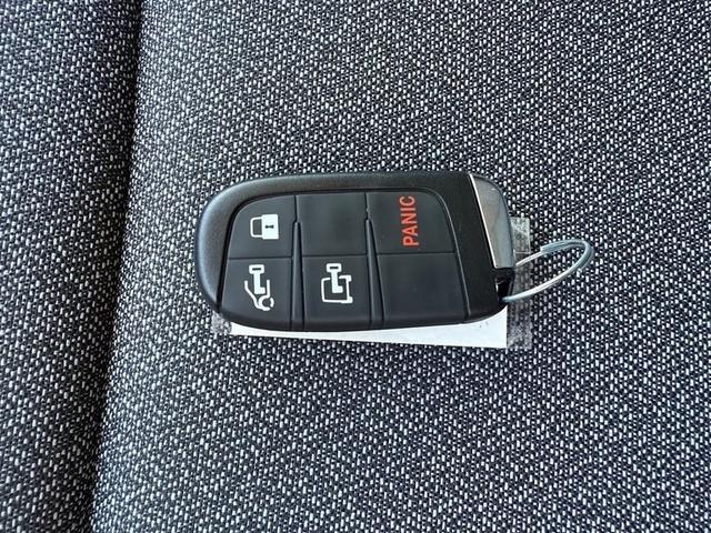Photo of 2025 Ceramic Gray RAM ProMaster 2500