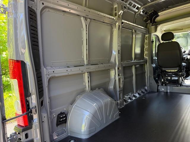 Photo of 2025 Ceramic Gray RAM ProMaster 2500