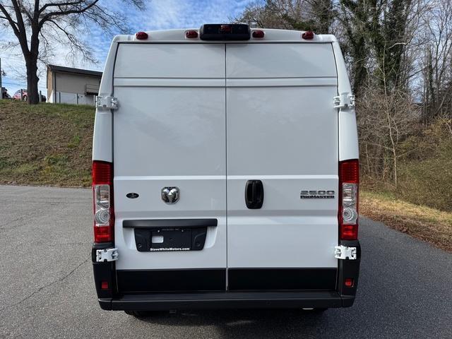 Photo of 2025 Bright White Clearcoat RAM ProMaster 2500