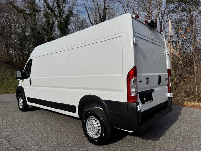 Photo of 2025 Bright White Clearcoat RAM ProMaster 2500