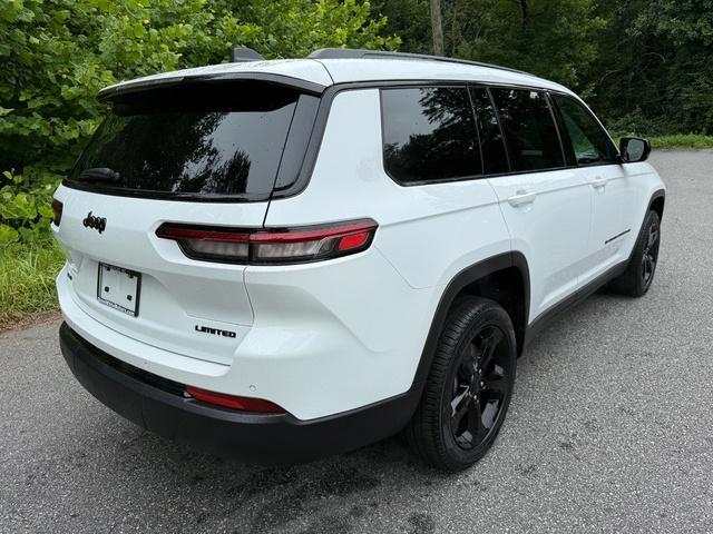 Photo of 2025 Bright White Clearcoat Jeep Grand Cherokee L