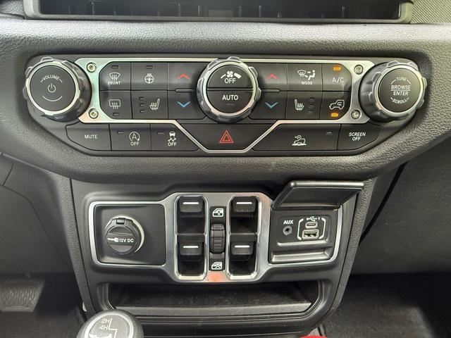 Photo of 2024 Bright White Clearcoat Jeep Wrangler
