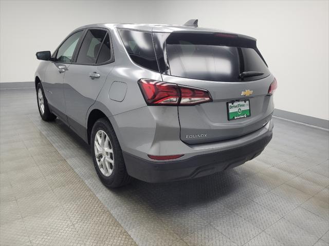 Photo of 2023 Sterling Gray Metallic Chevrolet Equinox