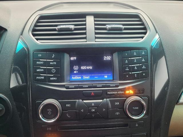 Photo of 2016 Shadow Black Ford Explorer