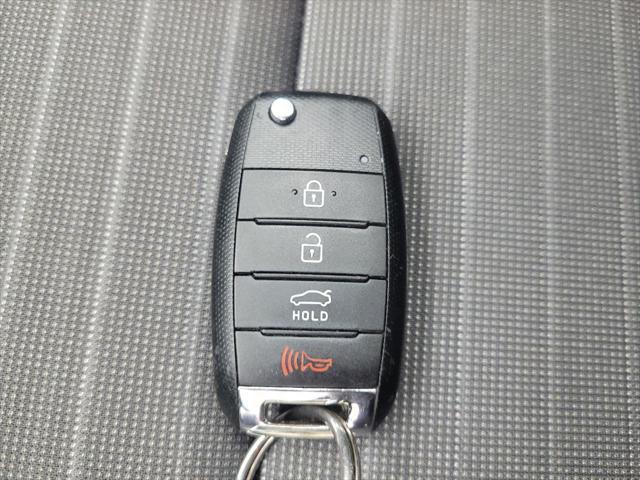 Photo of 2015 Snow White Pearl Kia Forte
