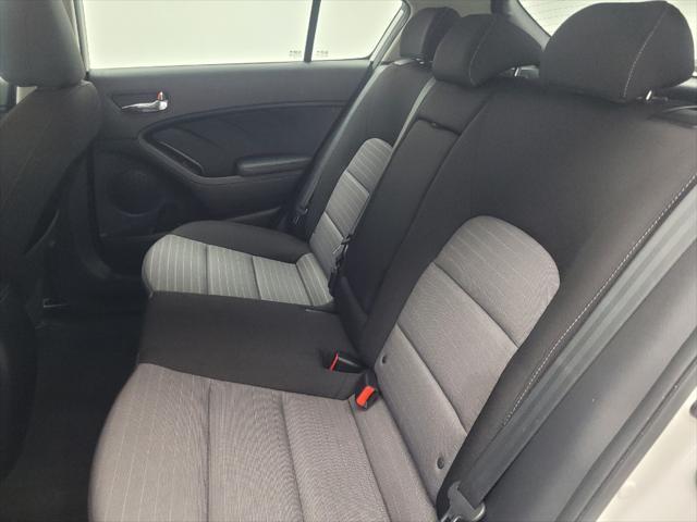 Photo of 2015 Snow White Pearl Kia Forte