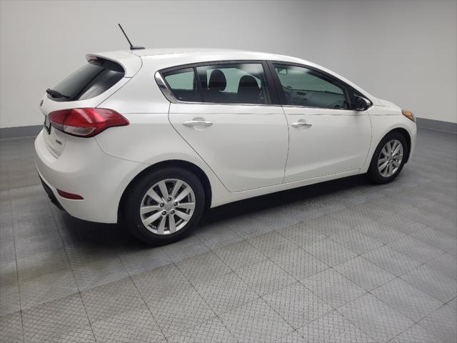Photo of 2015 Snow White Pearl Kia Forte