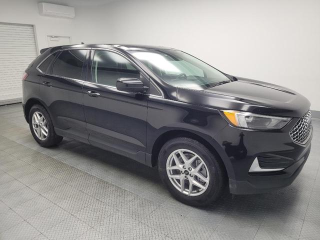 Photo of 2024 Agate Black Metallic Ford Edge