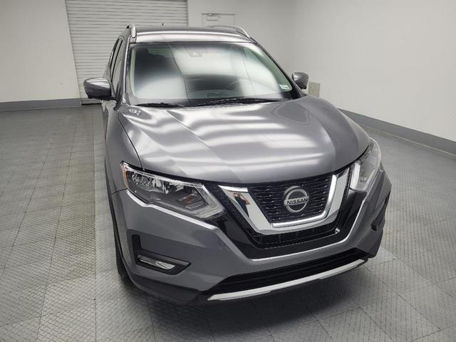Photo of 2018 Gun Metallic Nissan Rogue