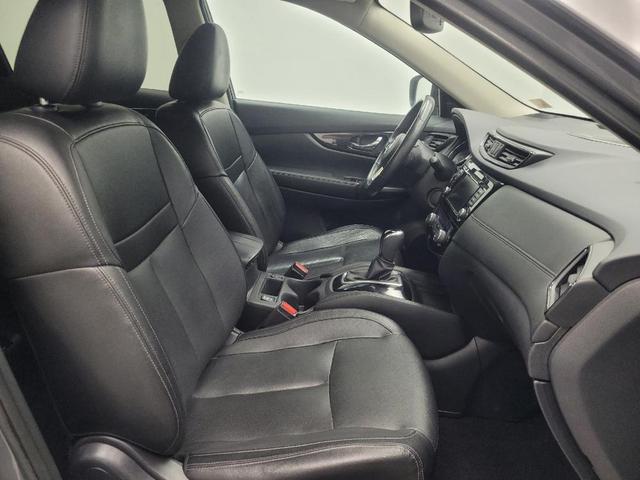 Photo of 2018 Gun Metallic Nissan Rogue