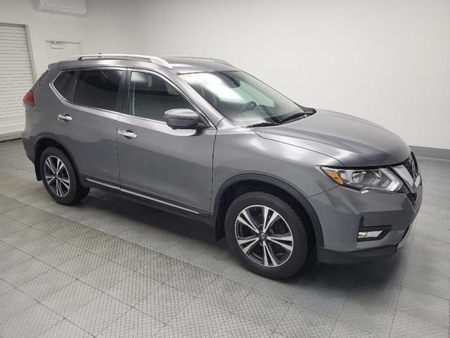 Photo of 2018 Gun Metallic Nissan Rogue