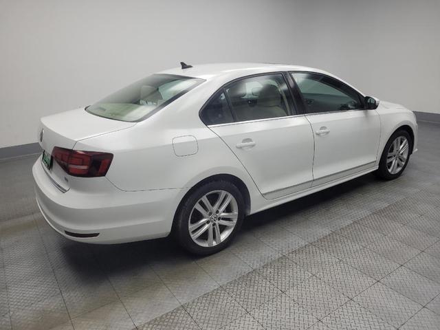 Photo of 2017 White Volkswagen Jetta