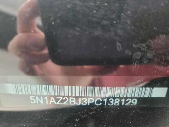 Photo of 2023 Pearl White Tricoat Nissan Murano