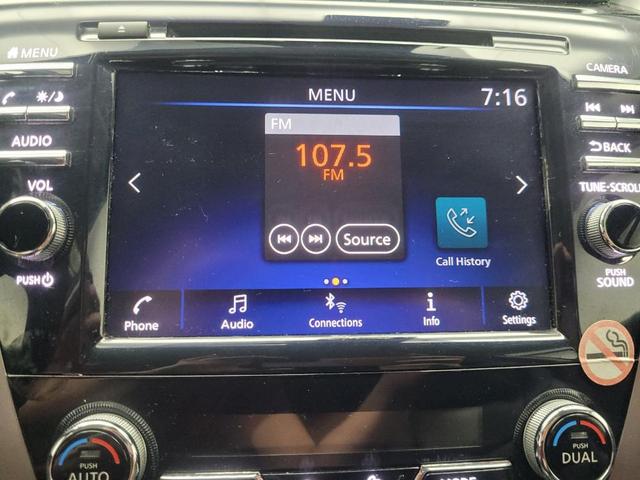 Photo of 2023 Pearl White Tricoat Nissan Murano