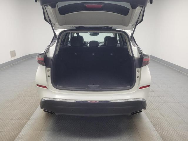 Photo of 2023 Pearl White Tricoat Nissan Murano