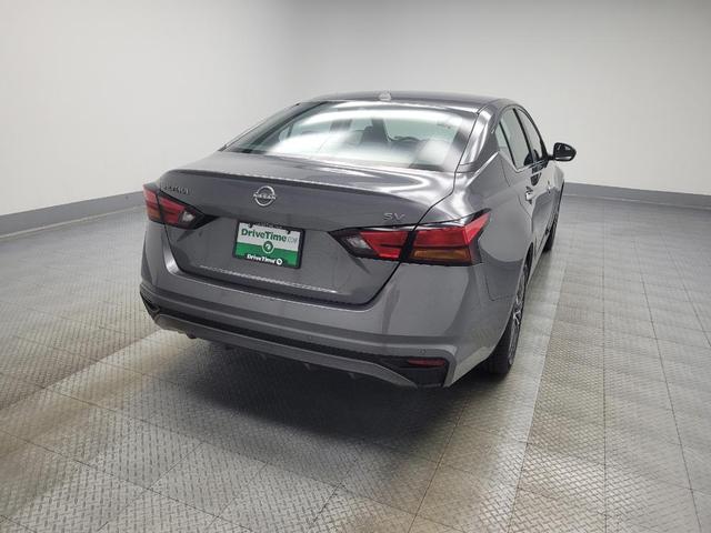 Photo of 2024 Gun Metallic Nissan Altima