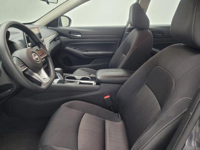 Photo of 2024 Gun Metallic Nissan Altima