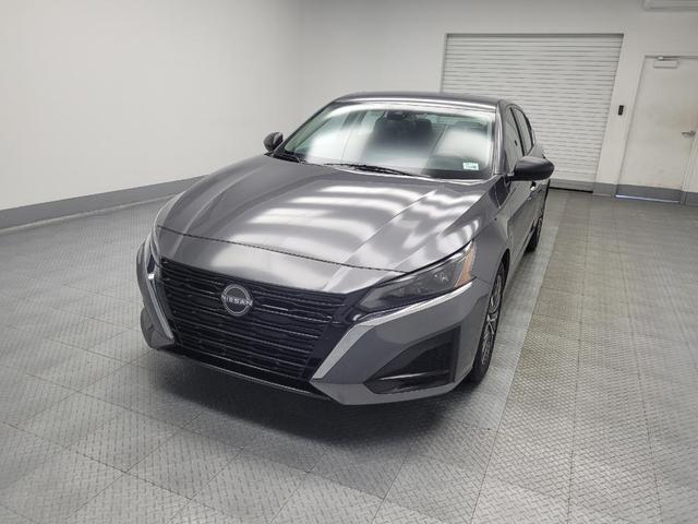 Photo of 2024 Gun Metallic Nissan Altima