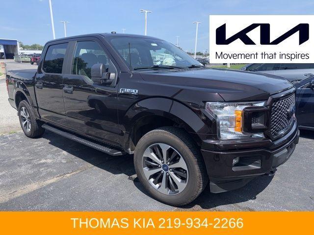 Photo of 2019 Magma Red Ford F-150