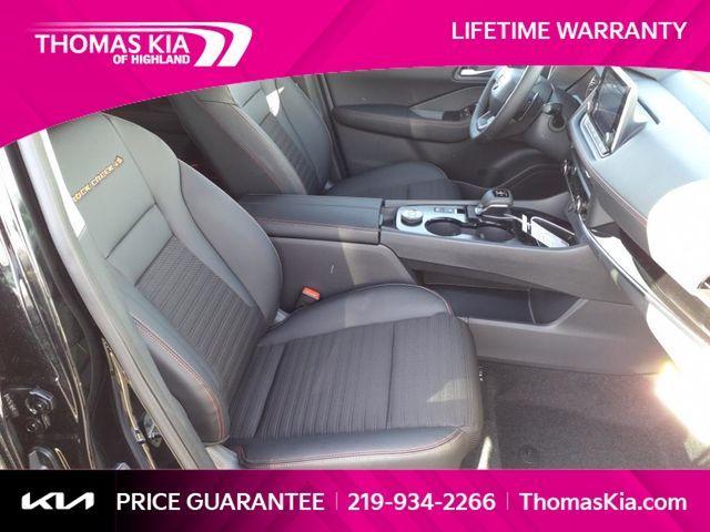 Photo of 2025 Black Nissan Rogue
