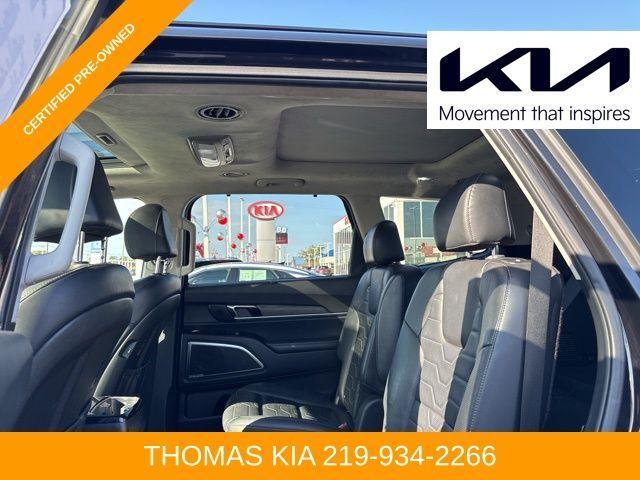 Photo of 2022 Black Kia Telluride