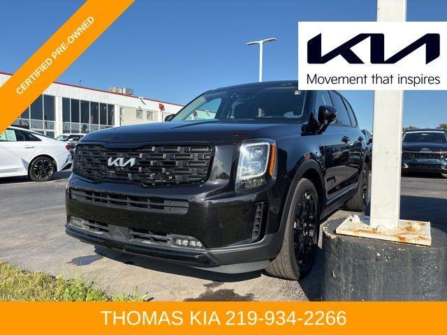 Photo of 2022 Black Kia Telluride