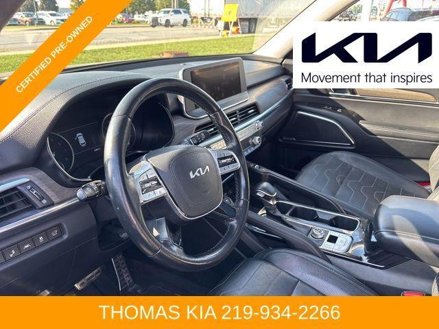 Photo of 2022 Black Kia Telluride