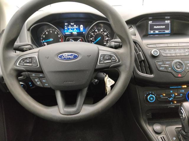 Photo of 2018 Lightning Blue Metallic Ford Focus