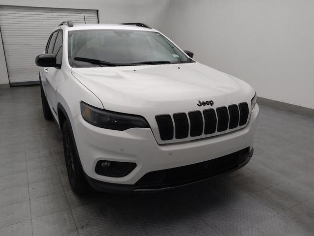 Photo of 2023 Bright White Clearcoat Jeep Cherokee