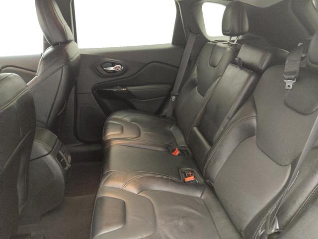 Photo of 2023 Bright White Clearcoat Jeep Cherokee