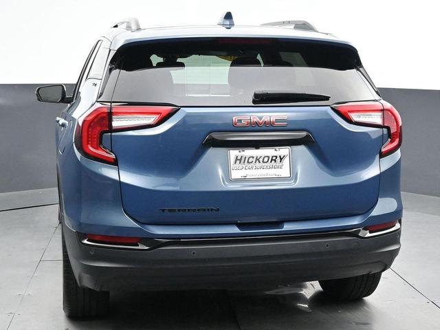 Photo of 2024 Downpour Metallic GMC Terrain