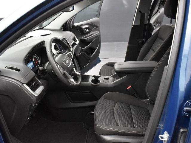 Photo of 2024 Downpour Metallic GMC Terrain