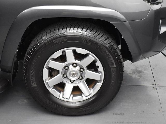 Photo of 2014 Magnetic Gray Metallic Toyota 4Runner