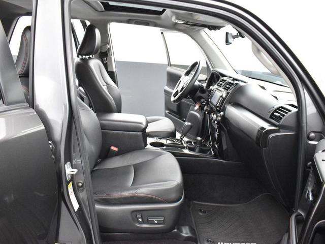 Photo of 2014 Magnetic Gray Metallic Toyota 4Runner