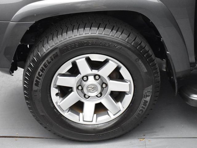 Photo of 2014 Magnetic Gray Metallic Toyota 4Runner