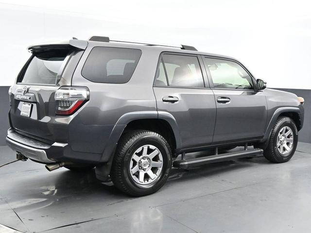 Photo of 2014 Magnetic Gray Metallic Toyota 4Runner