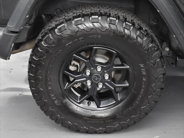 Photo of 2024 Granite Crystal Metallic Clearcoat Jeep Wrangler