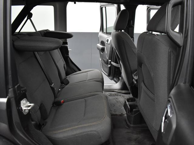 Photo of 2024 Granite Crystal Metallic Clearcoat Jeep Wrangler