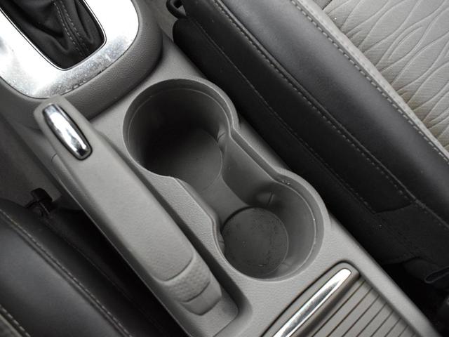Photo of 2015 White Pearl Tricoat Buick Encore
