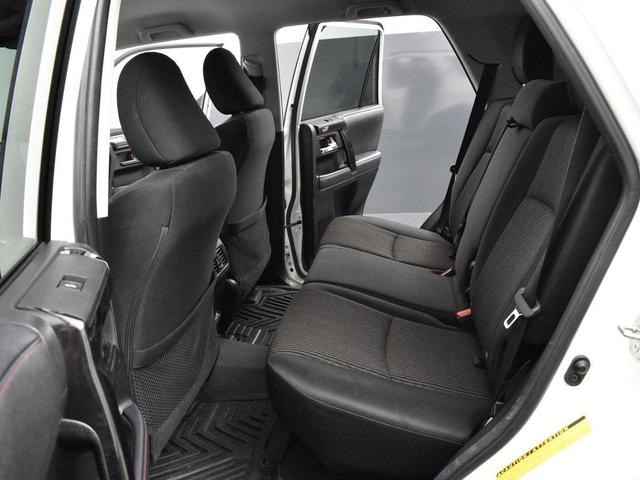 Photo of 2022 White Toyota 4Runner
