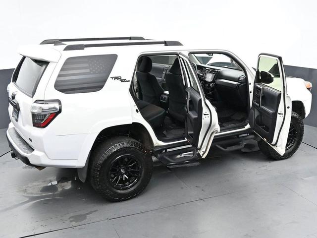 Photo of 2022 White Toyota 4Runner