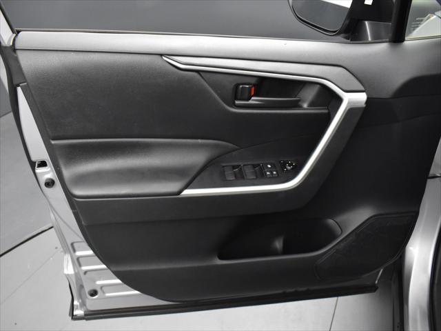 Photo of 2020 Silver Sky Metallic Toyota RAV4