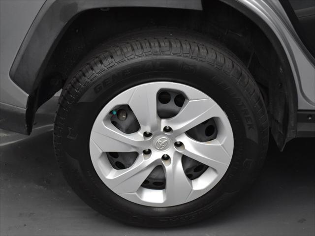Photo of 2020 Silver Sky Metallic Toyota RAV4