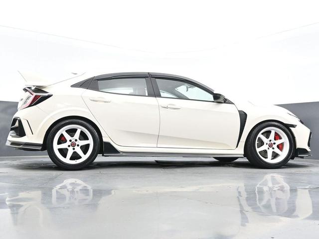 Photo of 2021 Championship White Honda Civic Type R
