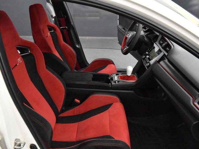 Photo of 2021 Championship White Honda Civic Type R