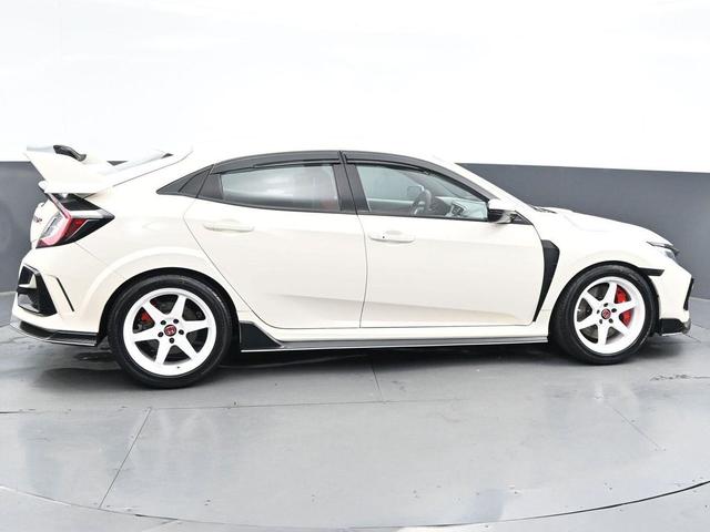 Photo of 2021 Championship White Honda Civic Type R